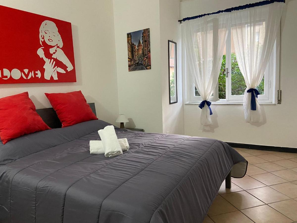 Right Bank House Villa Imperia Luaran gambar