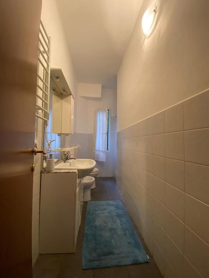 Right Bank House Villa Imperia Luaran gambar